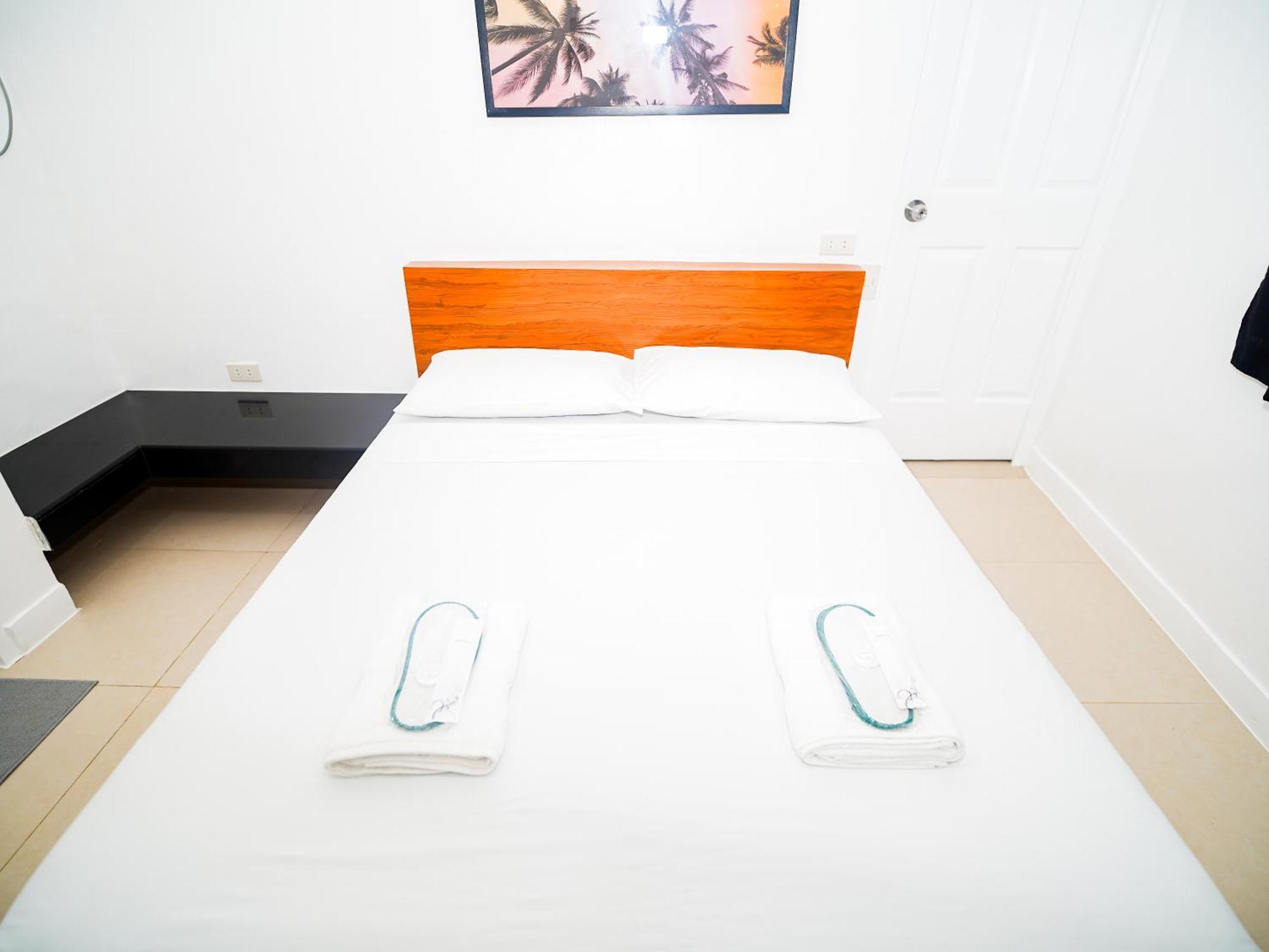 Cjs Boracay Joint Hotel Balabag  Buitenkant foto